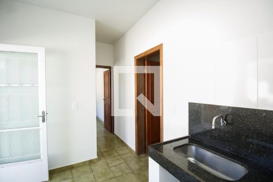 Área de Serviço de casa para alugar com 4 quartos, 340m² em Aparecida, Belo Horizonte
