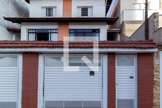 Fachada de casa à venda com 3 quartos, 190m² em Mooca, São Paulo