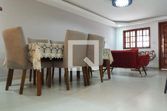 Sala  de casa de condomínio à venda com 4 quartos, 320m² em Anil, Rio de Janeiro