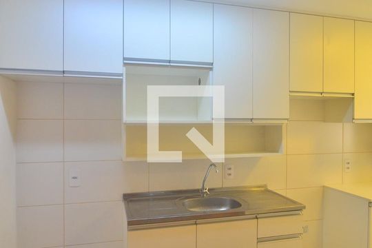 Cozinha de apartamento à venda com 2 quartos, 47m² em Estância Velha, Canoas