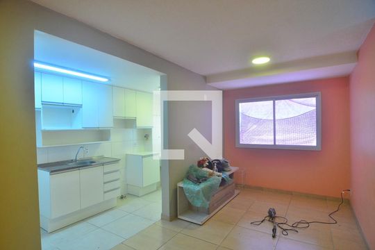 Sala de apartamento à venda com 2 quartos, 47m² em Estância Velha, Canoas
