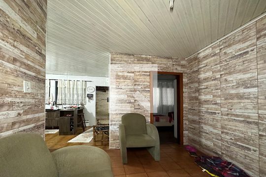 Sala  de casa à venda com 3 quartos, 120m² em São José, Canoas