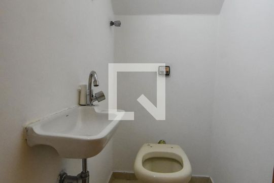 Lavabo  de casa para alugar com 3 quartos, 180m² em Campo Belo, São Paulo