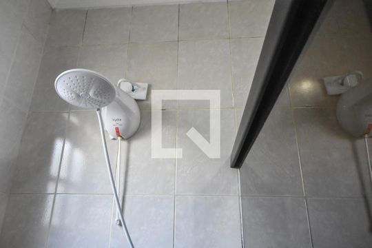 Banheiro Suíte 01 de casa para alugar com 3 quartos, 180m² em Campo Belo, São Paulo
