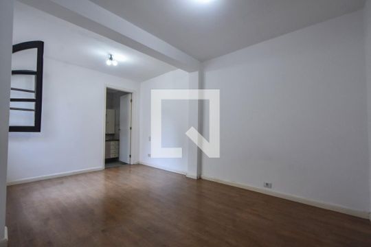Suíte 01 de casa para alugar com 3 quartos, 180m² em Campo Belo, São Paulo