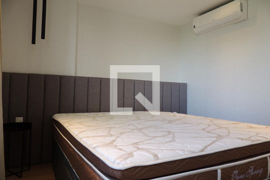 Quarto 1 - Suíte  de apartamento para alugar com 3 quartos, 117m² em Barra da Tijuca, Rio de Janeiro