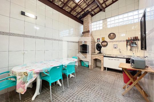 Quintal com Churrasco de casa à venda com 3 quartos, 209m² em Lapa, São Paulo