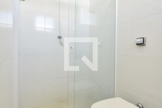 Banheiro Suíte 01 de casa à venda com 3 quartos, 142m² em Campo Belo, São Paulo