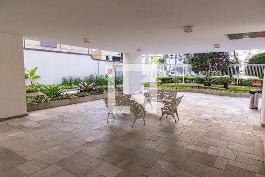 Hall de entrada de apartamento para alugar com 3 quartos, 100m² em Vila Mariana, São Paulo