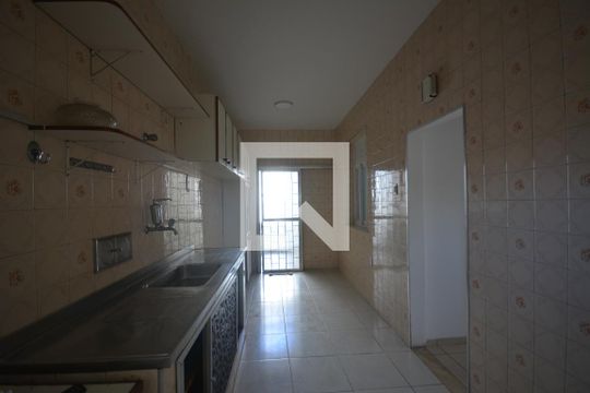 Cozinha de casa para alugar com 2 quartos, 85m² em Oswaldo Cruz, Rio de Janeiro
