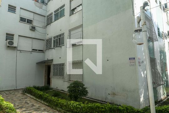 Fachada de apartamento para alugar com 1 quarto, 43m² em Vila Ipiranga, Porto Alegre