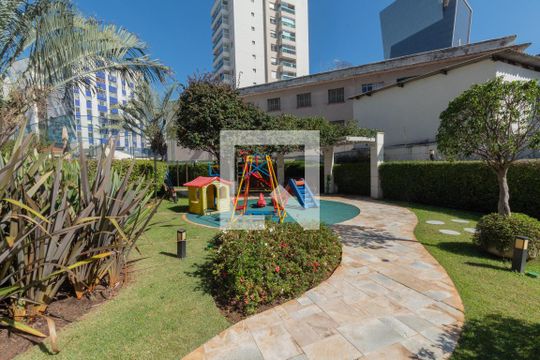 Área verde  de apartamento à venda com 2 quartos, 69m² em Pinheiros, São Paulo