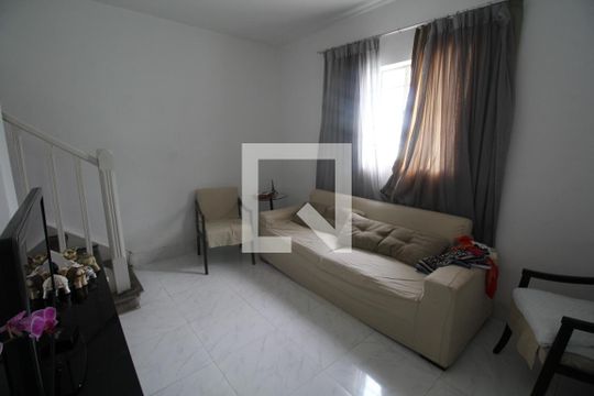 Sala de casa para alugar com 3 quartos, 152m² em Liberdade, São Paulo