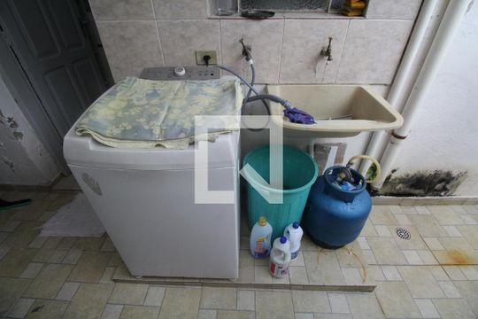 Lavanderia de casa para alugar com 3 quartos, 152m² em Liberdade, São Paulo