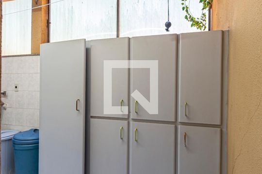 Área de Serviço de casa à venda com 2 quartos, 160m² em Vila Apiai, Santo André