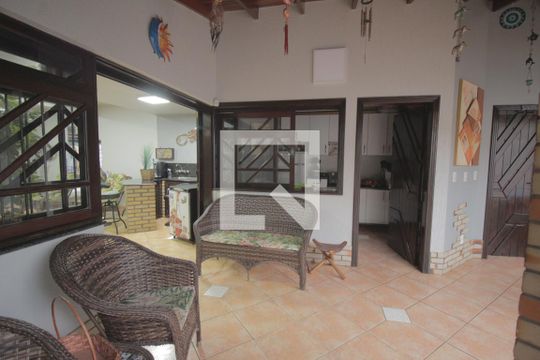 Lavanderia de casa à venda com 3 quartos, 344m² em Fátima, Canoas