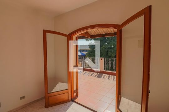 Quarto 2 de casa para alugar com 5 quartos, 252m² em Jaguaré, São Paulo
