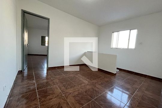 Casa para alugar com 1 quarto, 188m² em Parque Imperial, São Paulo