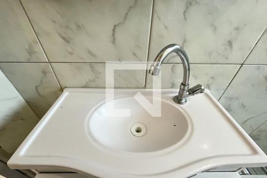 Banheiro  de casa para alugar com 1 quarto, 188m² em Parque Imperial, São Paulo