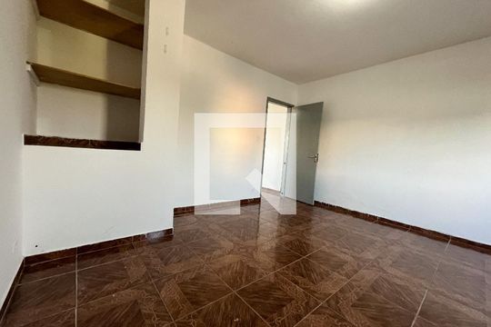 Quarto  de casa para alugar com 1 quarto, 188m² em Parque Imperial, São Paulo