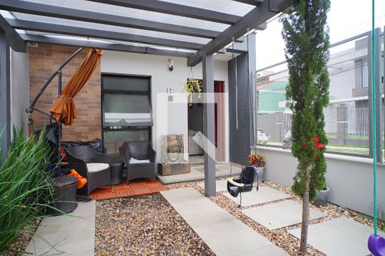 Garagem de casa de condomínio à venda com 3 quartos, 129m² em Hípica, Porto Alegre