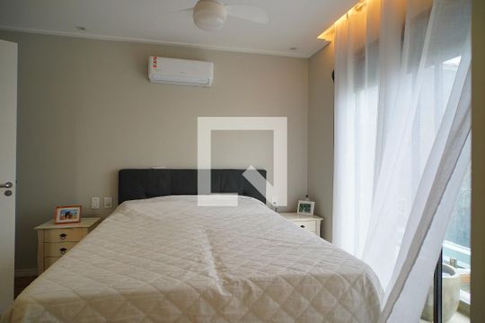 Suíte de casa de condomínio à venda com 3 quartos, 129m² em Hípica, Porto Alegre