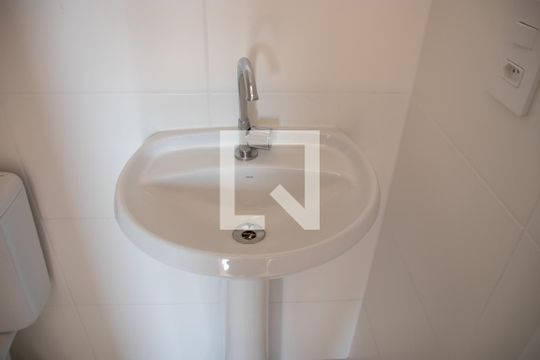 Banheiro de kitnet/studio à venda com 1 quarto, 29m² em Vila Guilherme, São Paulo