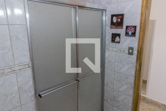 Banheiro Social de casa à venda com 4 quartos, 111m² em Jaguaré, São Paulo