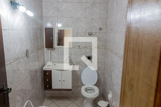 Banheiro Social de casa à venda com 4 quartos, 111m² em Jaguaré, São Paulo