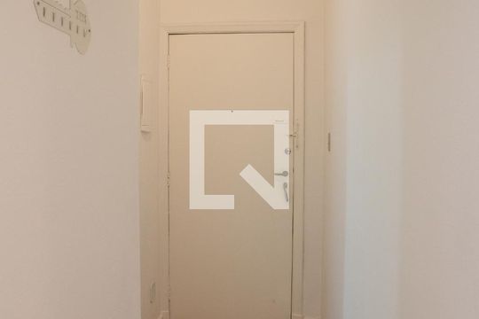 Entrada de apartamento à venda com 2 quartos, 67m² em Perdizes, São Paulo