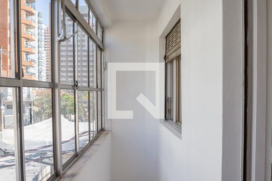 Sacada de apartamento à venda com 2 quartos, 67m² em Perdizes, São Paulo