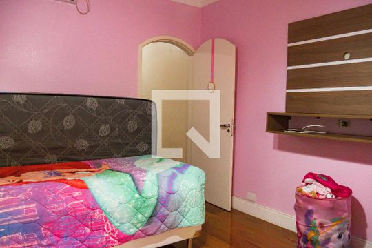 Suíte 1 de casa à venda com 3 quartos, 300m² em Santa Maria, Santo André