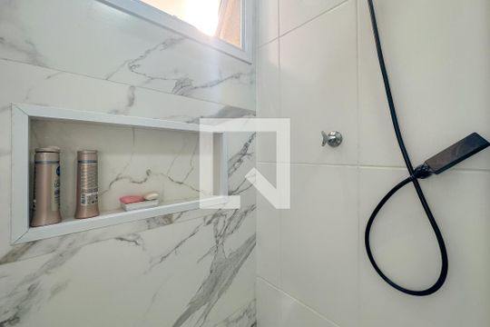 Banheiro 2 de apartamento para alugar com 2 quartos, 71m² em Loteamento João Batista Julião, Guarujá