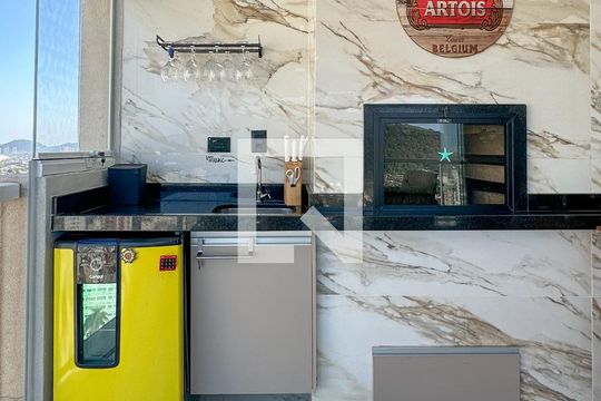 Varanda integrada - churrasqueira de apartamento para alugar com 2 quartos, 71m² em Loteamento João Batista Julião, Guarujá
