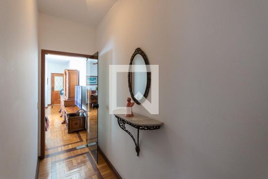Corredor de apartamento à venda com 3 quartos, 130m² em Tijuca, Rio de Janeiro