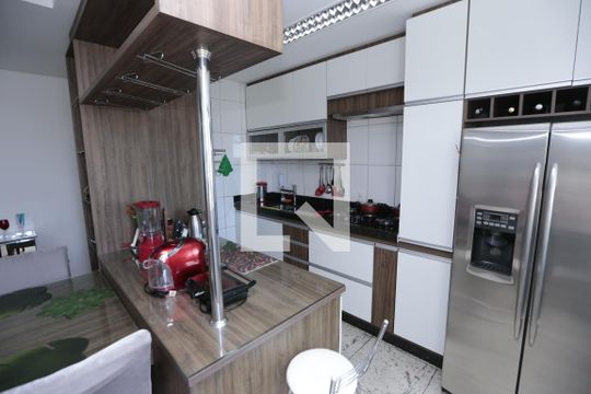 Cozinha de apartamento à venda com 4 quartos, 167m² em Eldorado, Contagem
