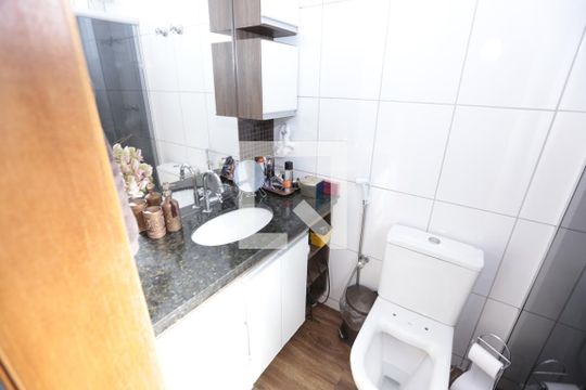 Banheiro da Suíte de apartamento à venda com 4 quartos, 167m² em Eldorado, Contagem