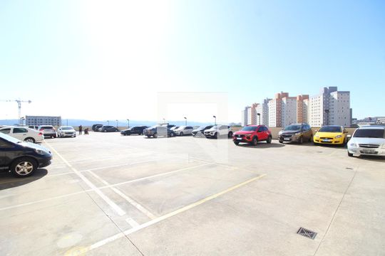 Garagem de apartamento para alugar com 2 quartos, 50m² em Jardim Três Marias, São Paulo