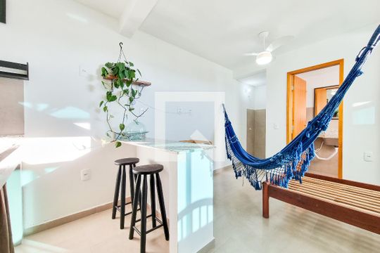 Sala / Suíte de kitnet/studio para alugar com 1 quarto, 24m² em Jardim Ismenia, São José dos Campos