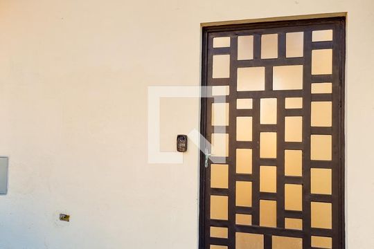 Fachada de kitnet/studio para alugar com 1 quarto, 24m² em Jardim Ismenia, São José dos Campos