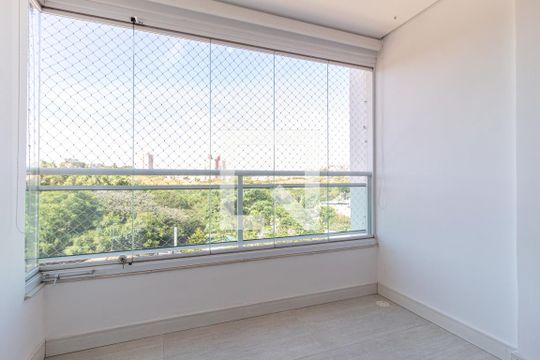 Sacada de apartamento à venda com 2 quartos, 55m² em Quitaúna, Osasco