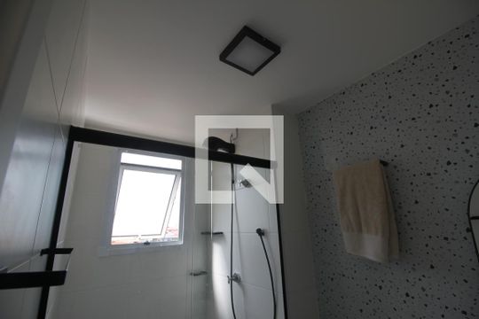 Banheiro de apartamento à venda com 1 quarto, 29m² em Jardim Cidália, São Paulo