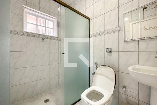 Banheiro 1 de casa para alugar com 7 quartos, 300m² em Balneário Cidade Atlântica, Guarujá
