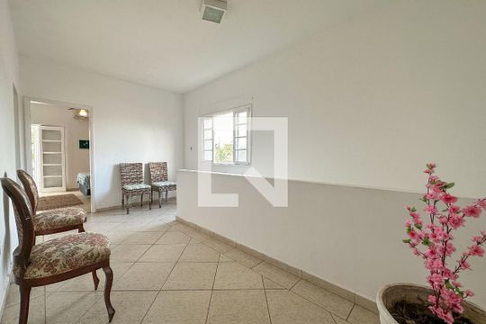 Hall Quartos de casa para alugar com 7 quartos, 300m² em Balneário Cidade Atlântica, Guarujá