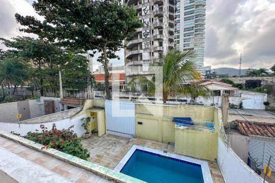 Suíte 2 de casa para alugar com 7 quartos, 300m² em Balneário Cidade Atlântica, Guarujá