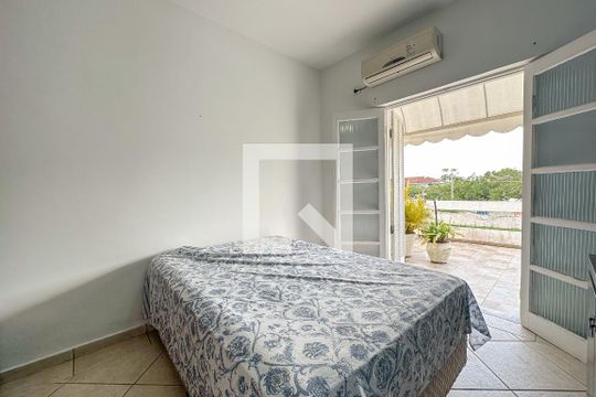 Quarto 2 de casa para alugar com 7 quartos, 300m² em Balneário Cidade Atlântica, Guarujá