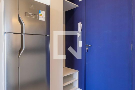 Sala/Cozinha de apartamento para alugar com 1 quarto, 30m² em Sumaré, São Paulo