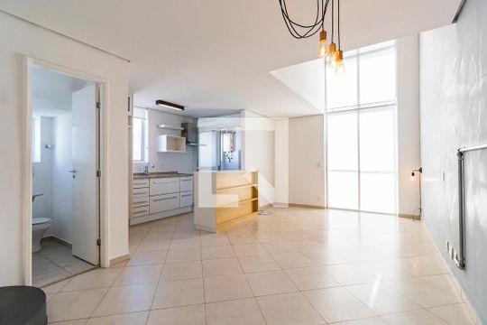Apartamento para alugar com 1 quarto, 72m² em Vila Mariana, São Paulo