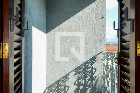 Varanda do Quarto 1 de casa à venda com 4 quartos, 300m² em Vila Rosália, Guarulhos