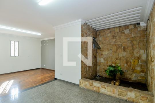 Sala de casa à venda com 4 quartos, 300m² em Vila Rosália, Guarulhos